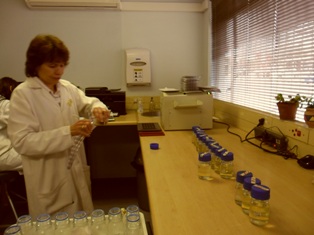 Description: Institute for Groundwater Studies (IGS) Keywords: University of the Free State, Institute for Groundwater Studies, IGS, groundwater, water analysis, laboratory, E.coli, coliforms, chemical analysis, bacteriology, microlab, bottling of water