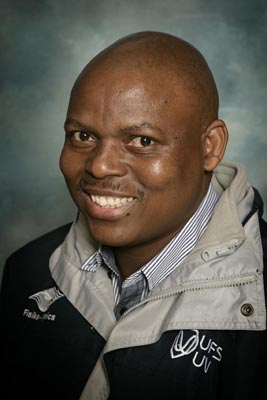 Prof Martin Ntwaeaborwa