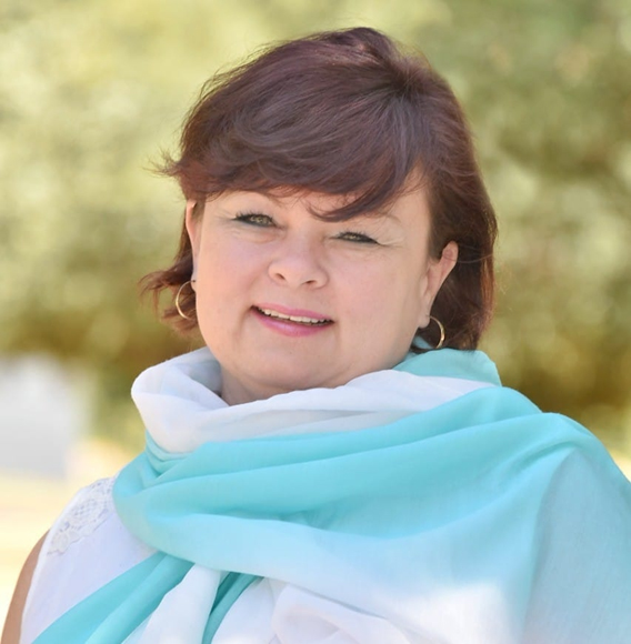 Nelia Oosthuizen Nelia Oosthuizen
