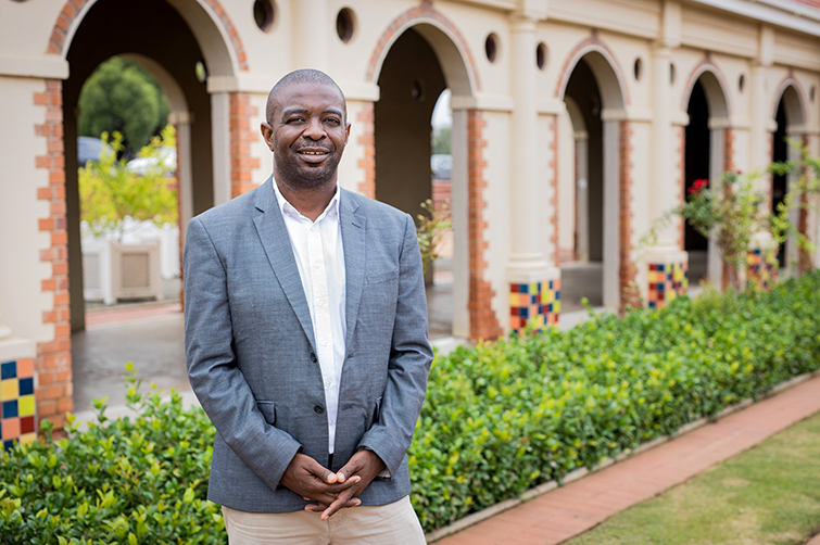 Prof Colin Chasi outside Centenary Complex (Anja Aucamp)