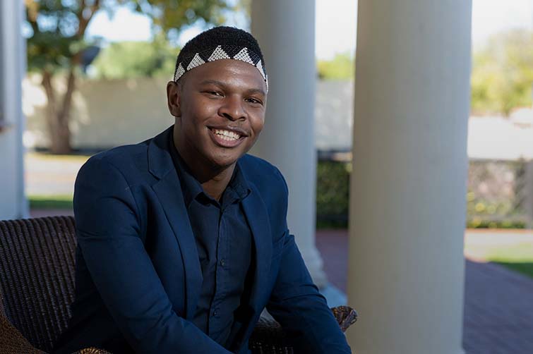 Vusumzi Gqalane