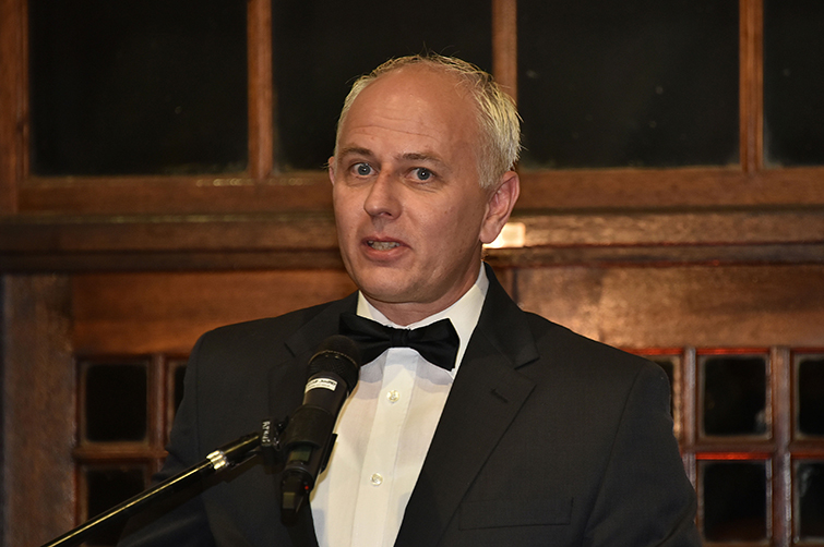 Dr Pieter du Toit