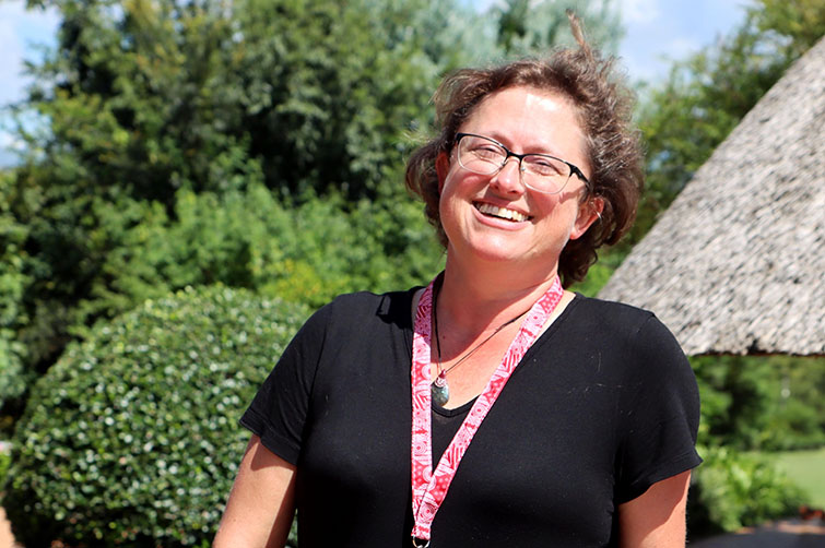 Prof Aliza le Roux