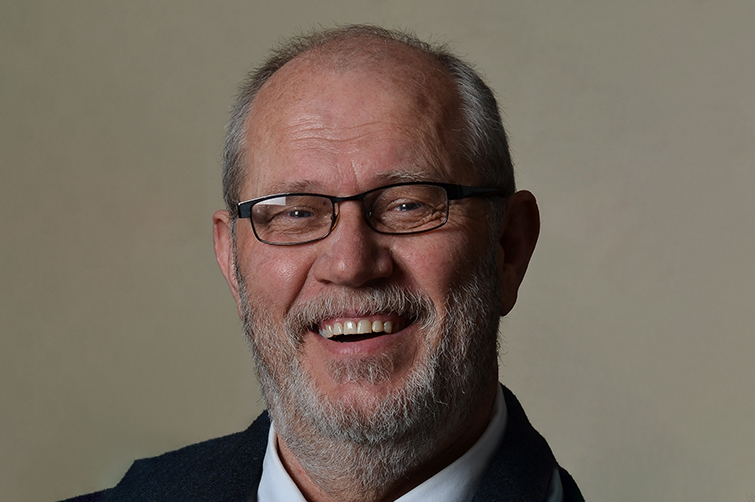 Prof André Roodt