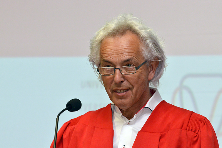 Prof Chris Hermans 