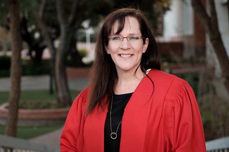 Prof Elizabeth Erasmus