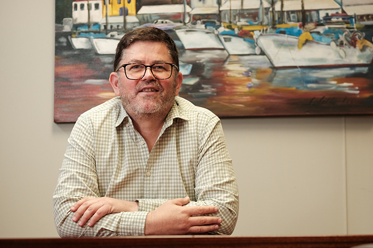 Prof Johan van Niekerk