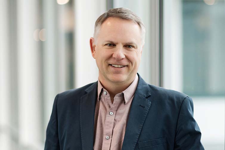 Prof Pierre Venter Prof Pierre Venter