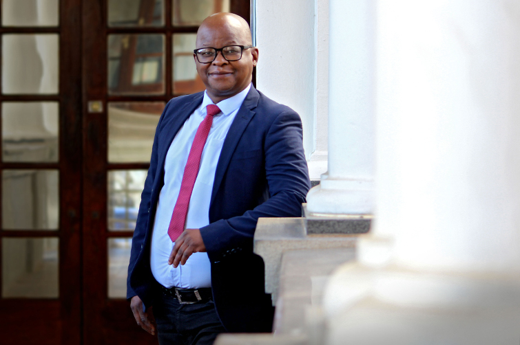 Prof Sethulego Matebesi