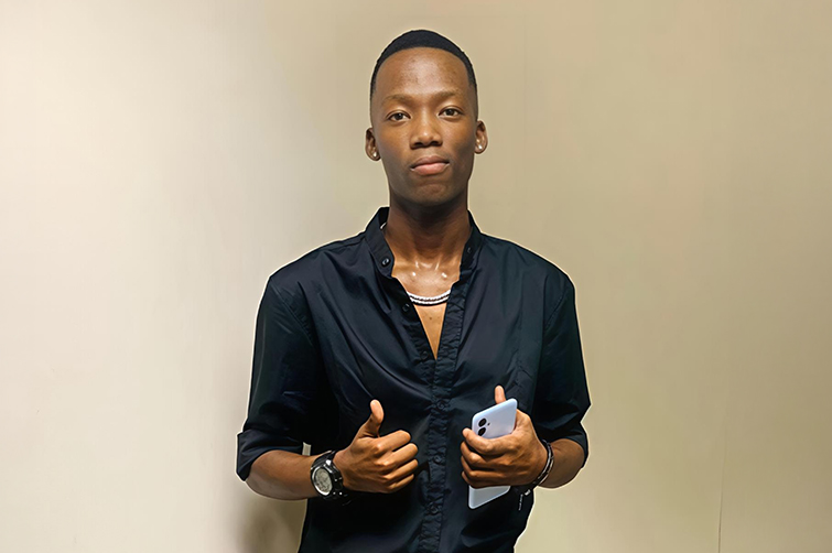 Teboho Motsukoane