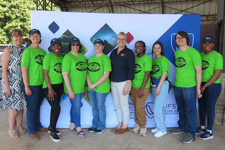 Liezl Geldenhuys (ZZ2), Mellisa Pringle (Lasec), Ouma Ngoepe (CMBG), Prof Maryna de Wit (SFSD), Dr Mariana Erasmus (CMBG), Bernadine Taljaard (ZZ2), Khezwo Nematshema (SFSD), Shahiëda Cloete (SFSD), Jan Andries Viktor (SFSD), Vuyelwa Nkoi (SFSD).