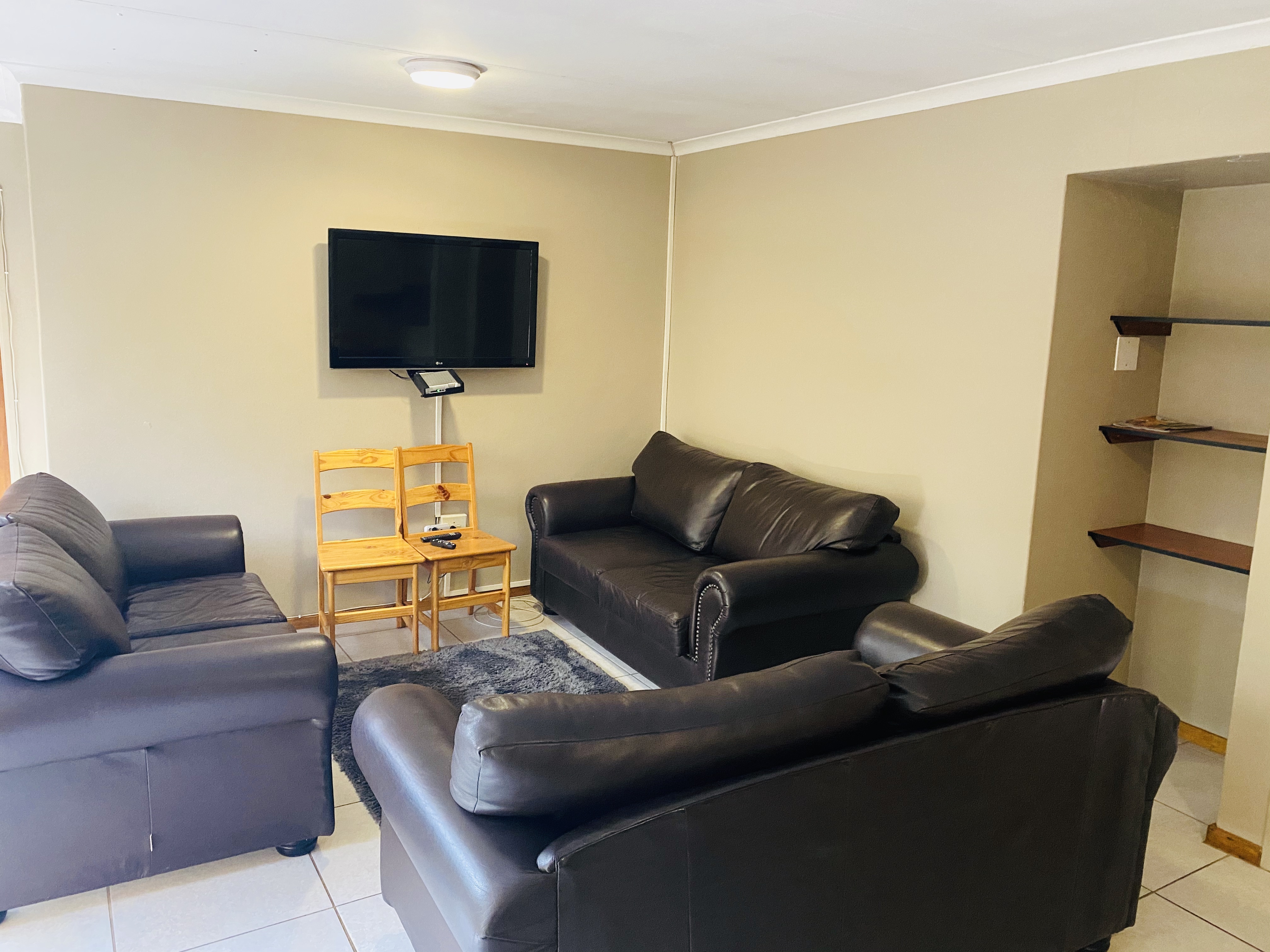 E1200517-8F91-4517-95E2-54249BD232EE