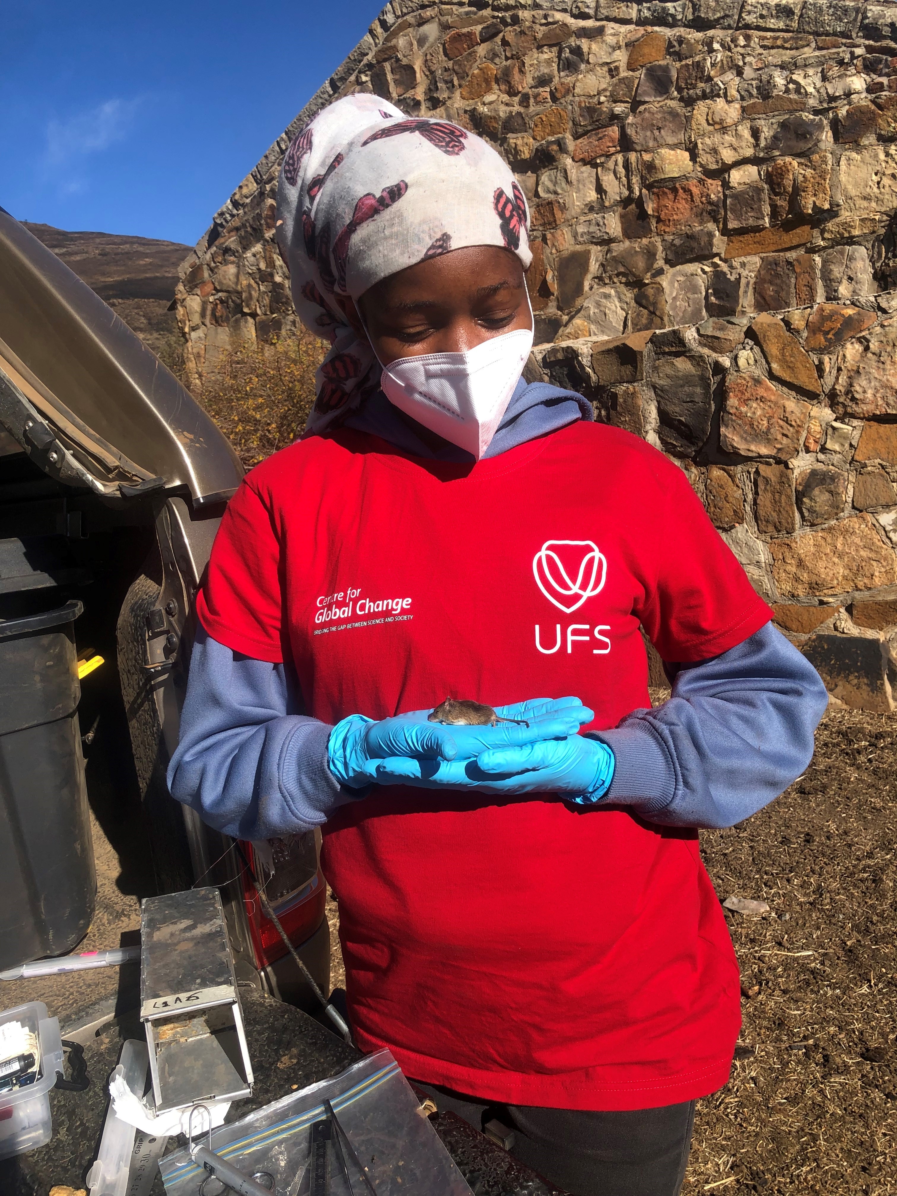 Zandile Dlalisa (19)