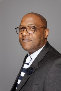 Dr Jacob Mokhutso
