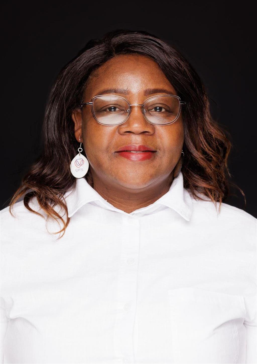 Dr Blandina Manditereza