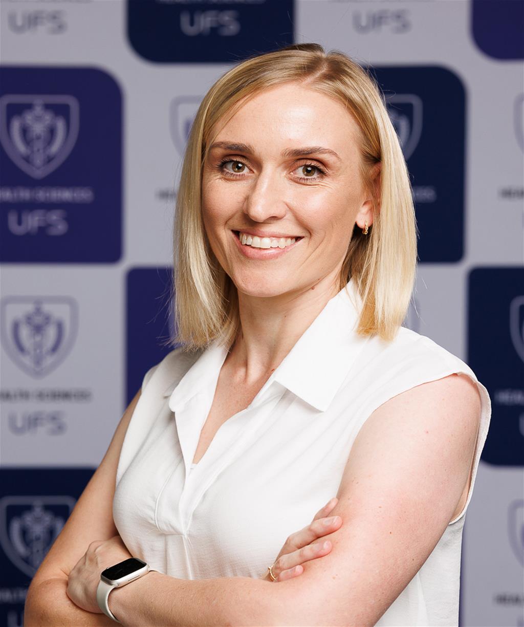 Dr Elna van Der Merwe