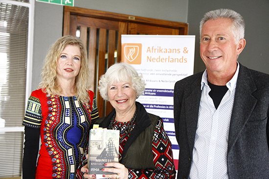 Prof Henning Pieterse saam met Irma Joubert en prof Angelique van Niekerk