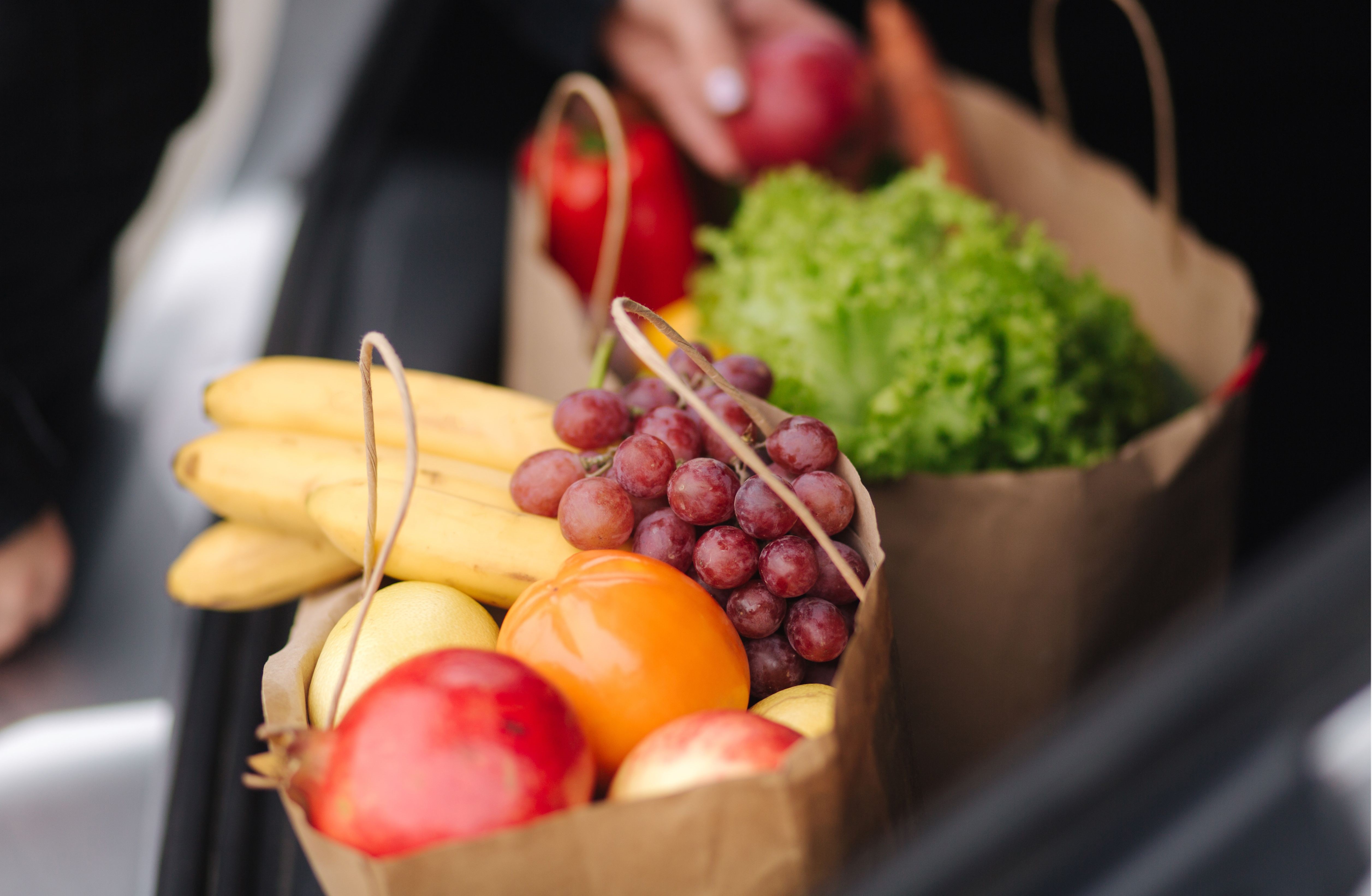 budget friendly grocery shopping (1)