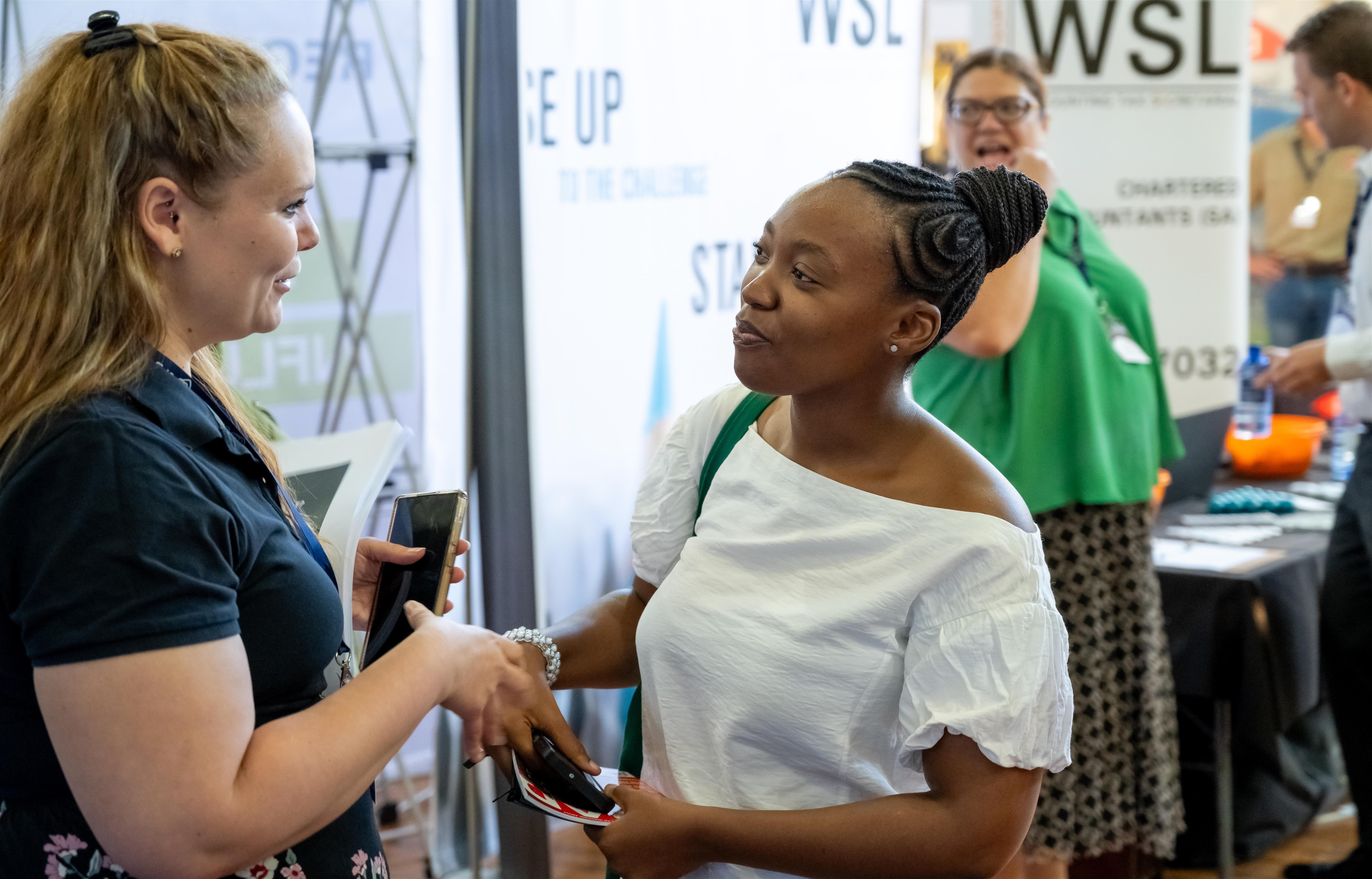 Career accounting fair 14 March (56)