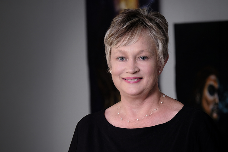 dr-karen-venter081fa3e75b146fc79f4fff0600aa9400