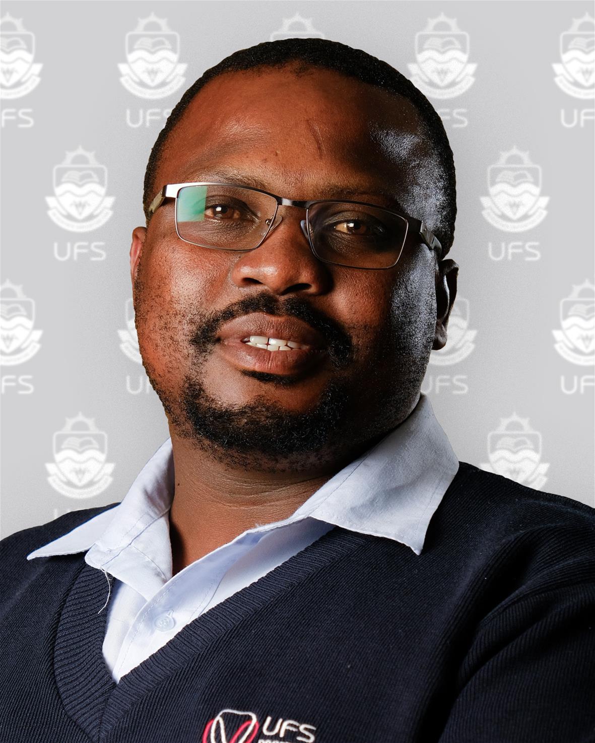 LetshegoMokgadinaye