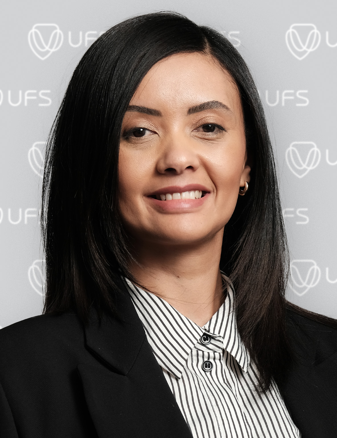 Venetia Solomon – Finances