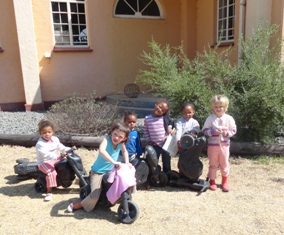 Description: Service Learning Keywords: Abbasorg, Crèche, Estoire, Bloemfontein, service learning