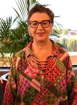 Ronet Vrey Faculty Librarian - Education - Level 7