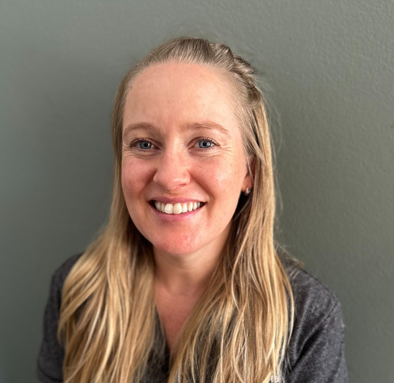 Dr Kim Canavan