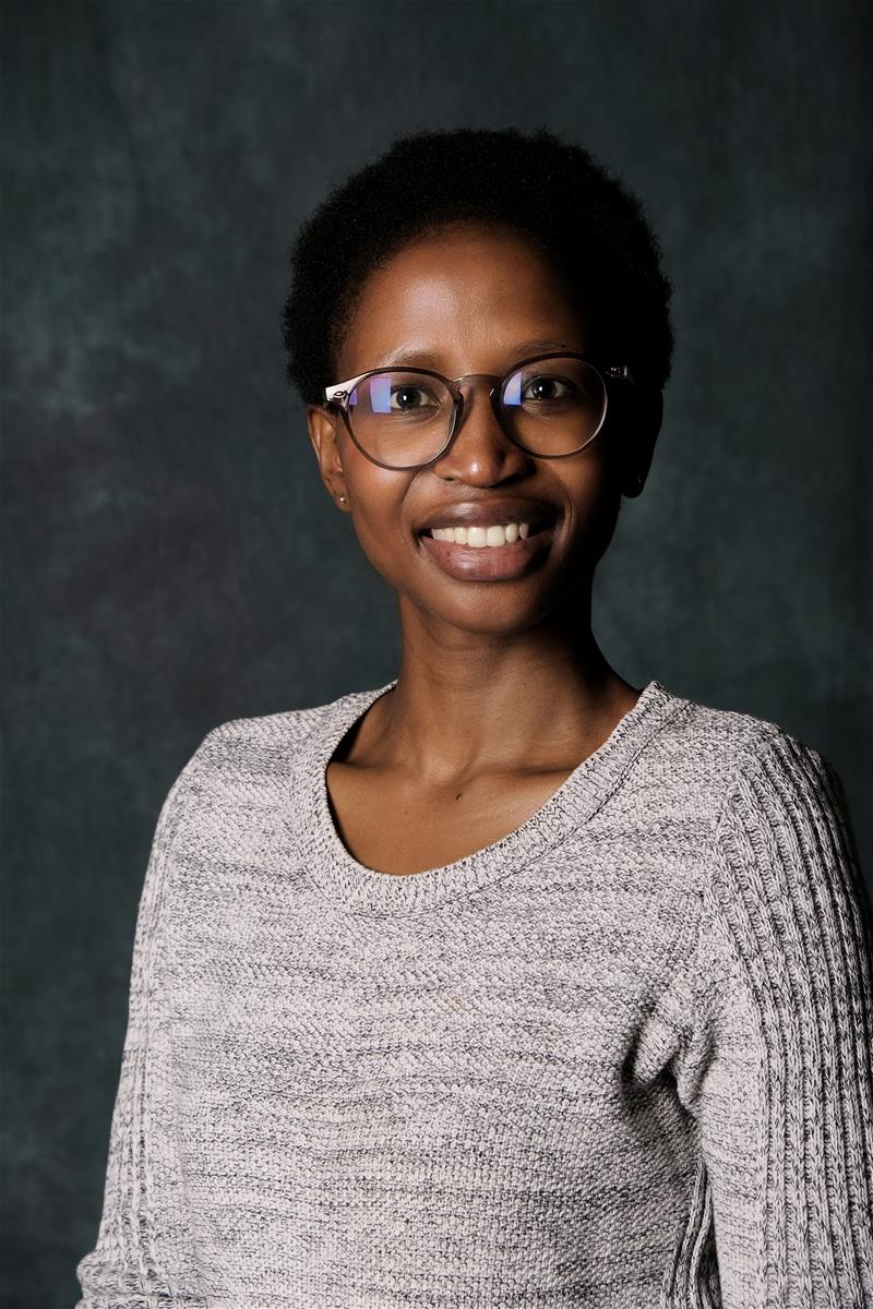 Ayanda Maqhashu